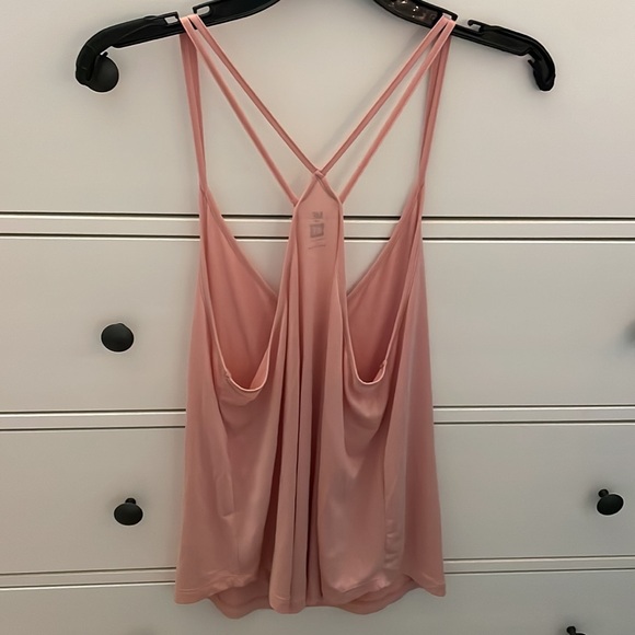 ME to WE tanktop - Picture 3 of 3